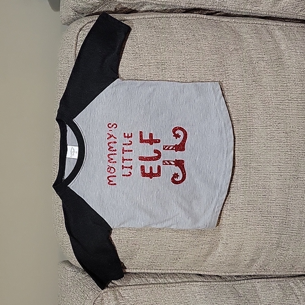 " Mommy's Little Elf" Youth 3/4 length sleeve Shirt Size 2T